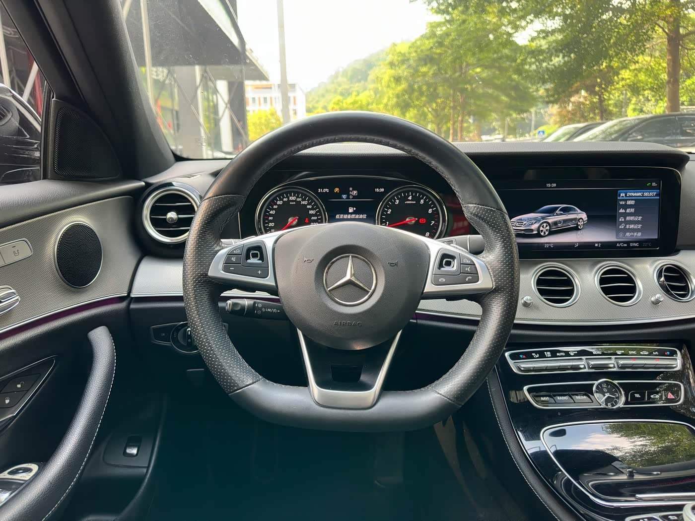 Mercedes-Benz E-Class 2017 — Фото 14/20