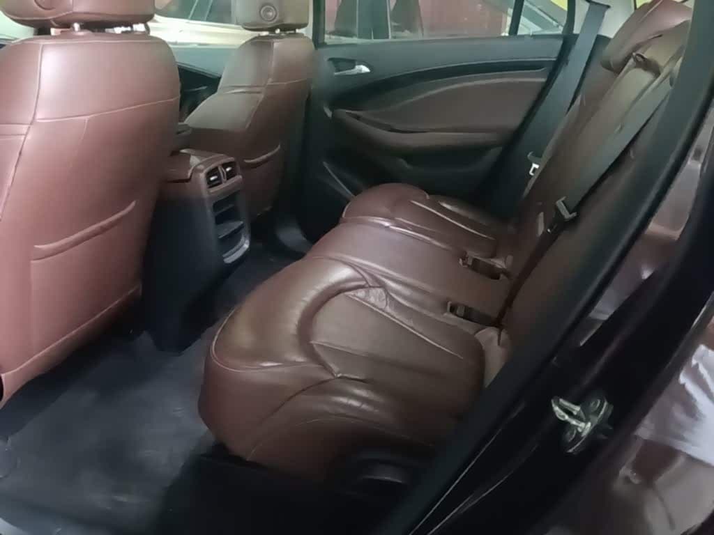 Buick Envision Plus 2020 — Фото 17/20