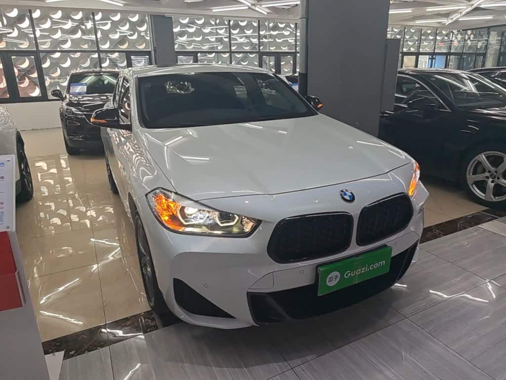 BMW X2 2023 — Фото 4/20