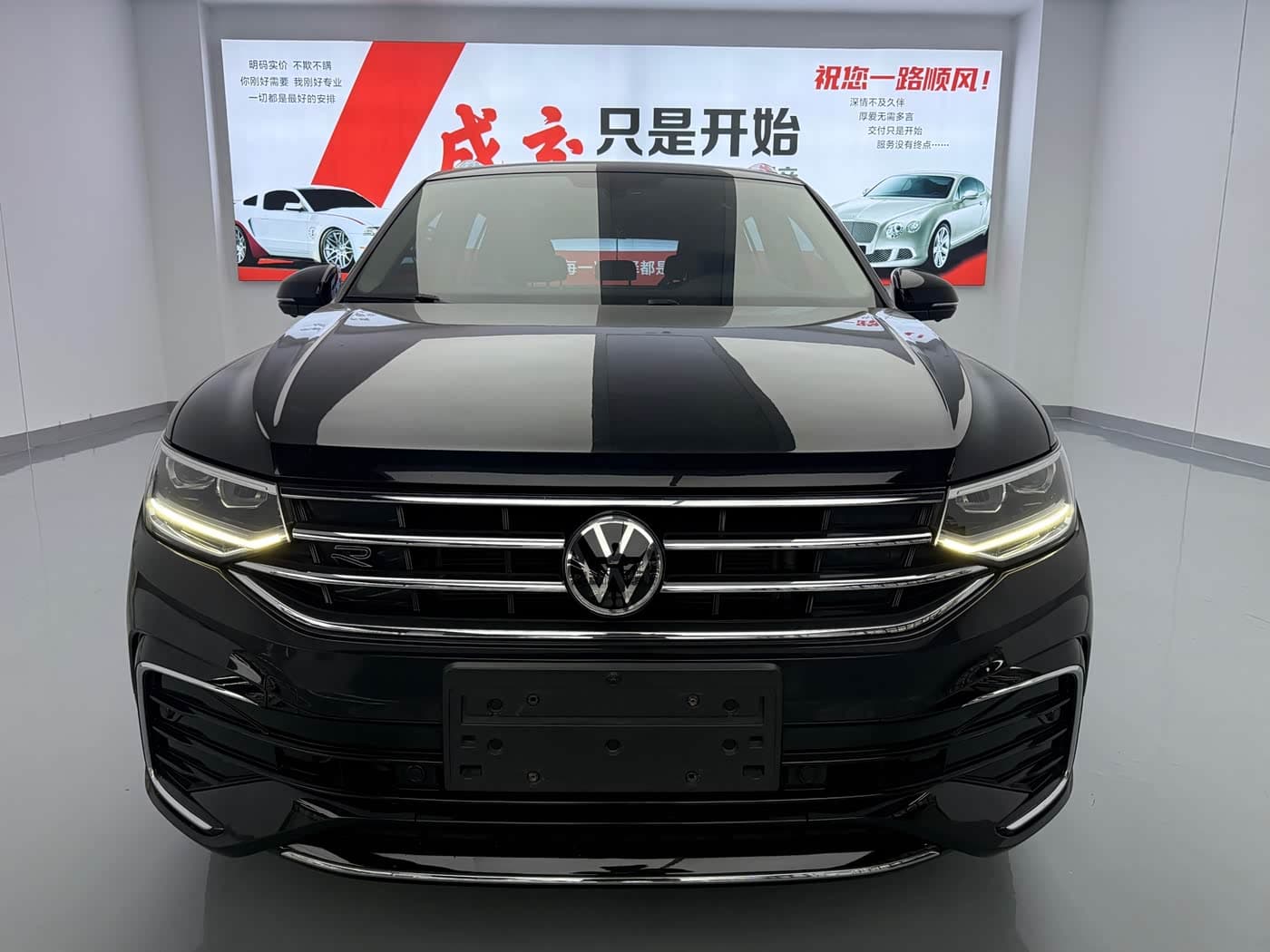 Volkswagen Tiguan L 2022 — Фото 2/15