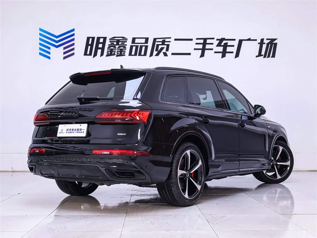 Audi Q7 2022 — Фото 7/20