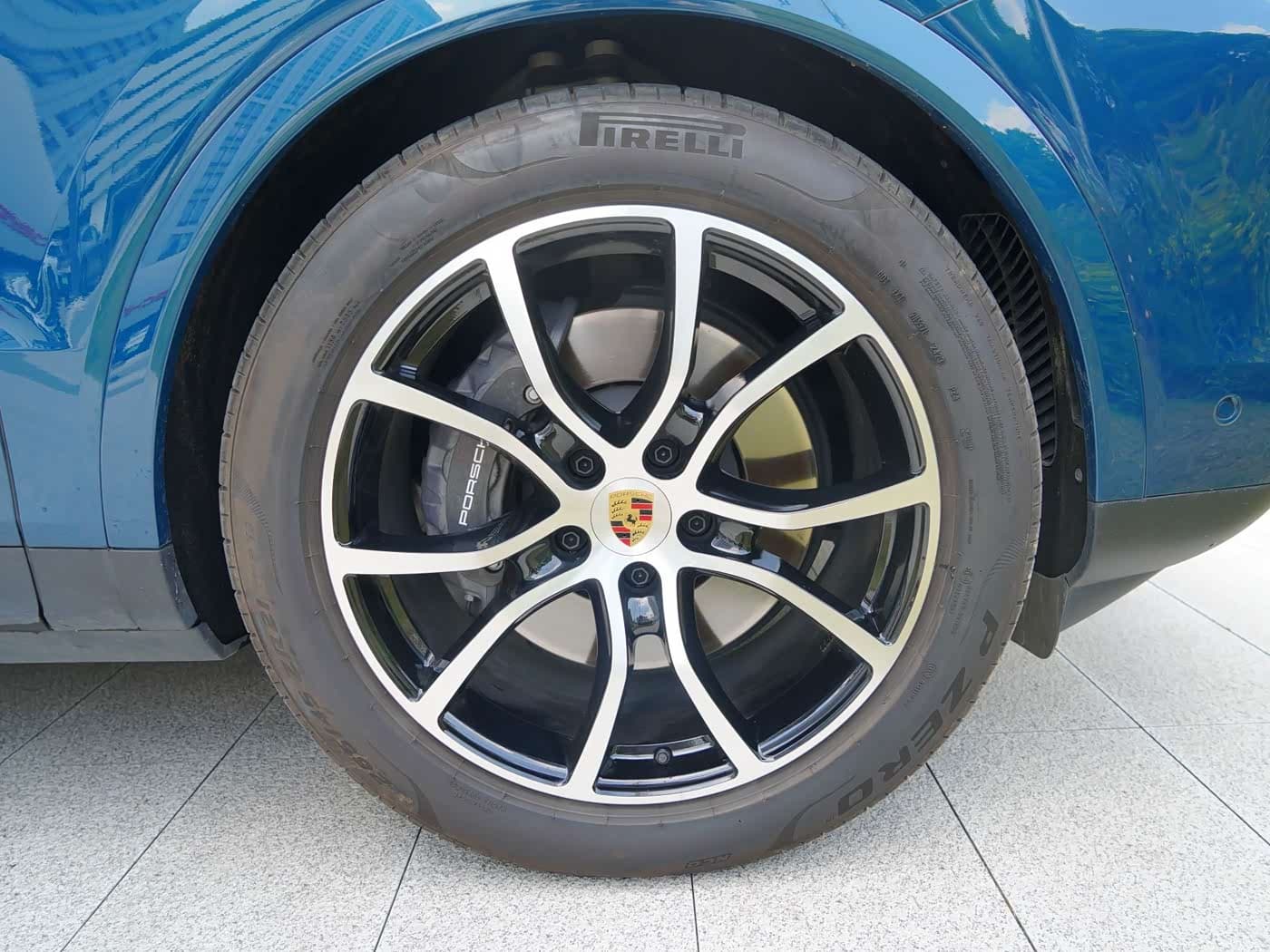 Porsche Cayenne 2024 — Фото 10/18