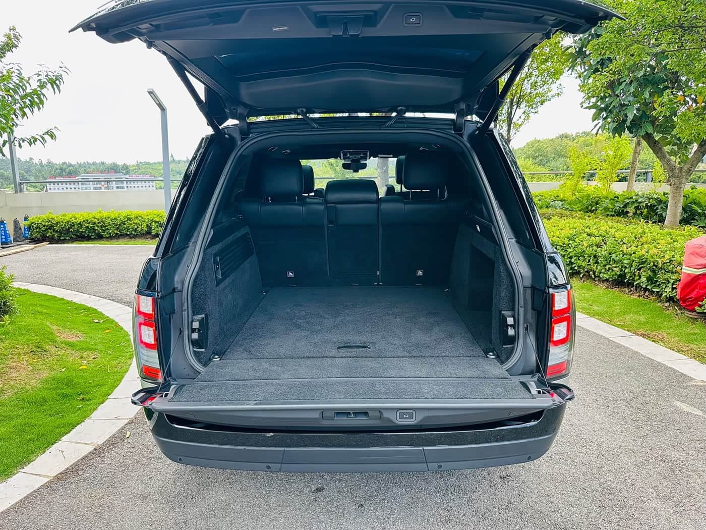 Land Rover Range Rover 2018 — Фото 13/18