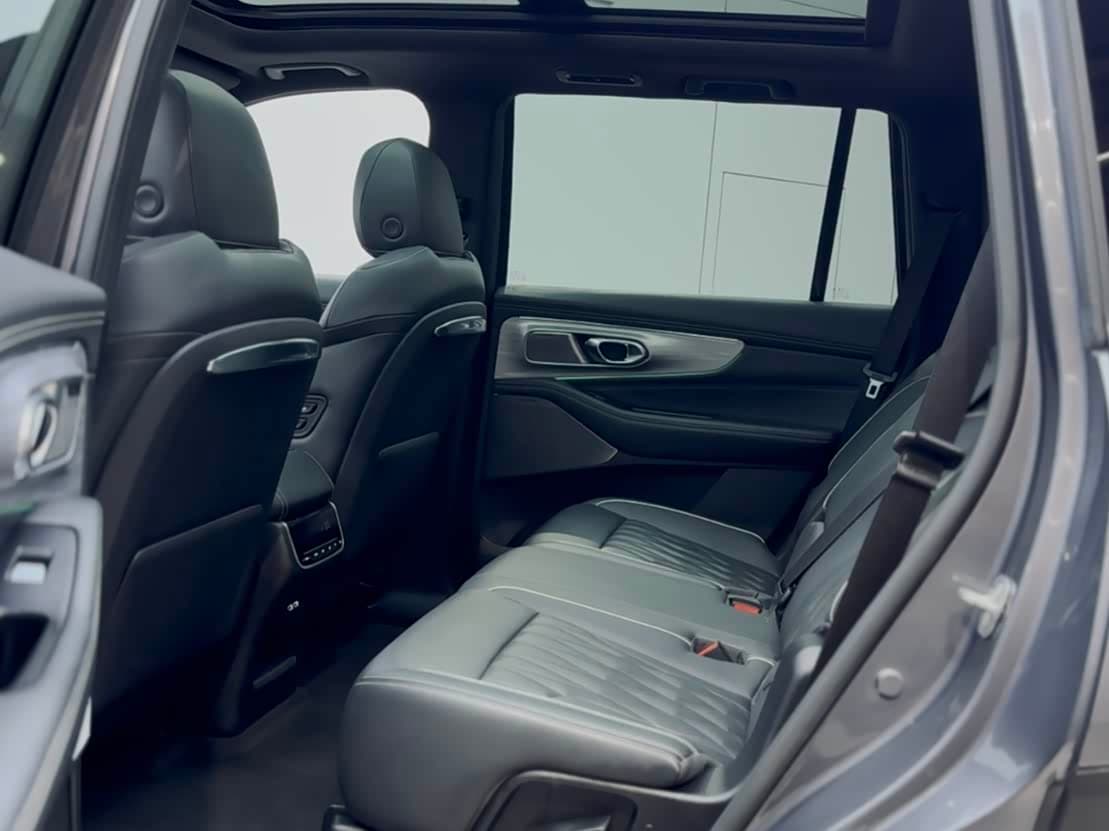 GAC Trumpchi Trumpchi GS8 2023 — Фото 10/20