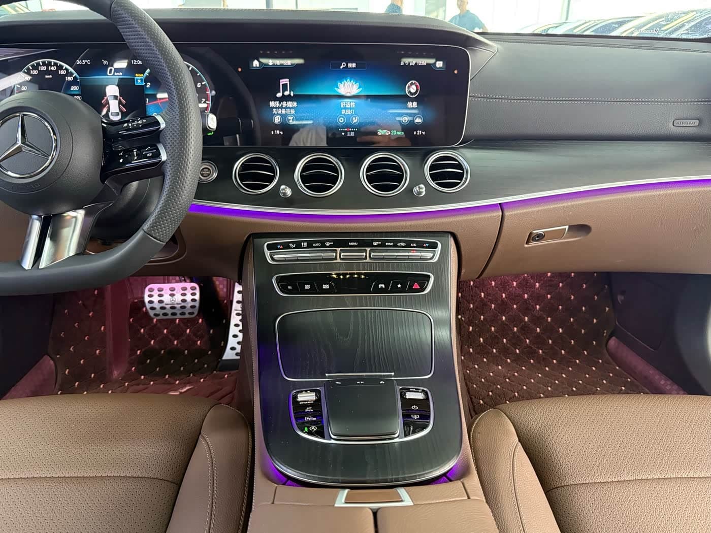 Mercedes-Benz E-Class 2023 — Фото 8/15