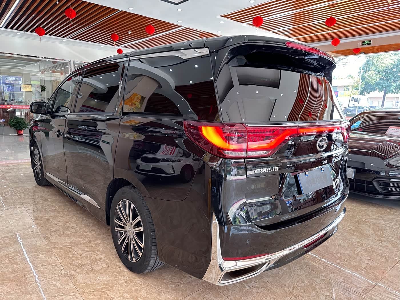 GAC Trumpchi Trumpchi M8 2021 — Фото 6/17