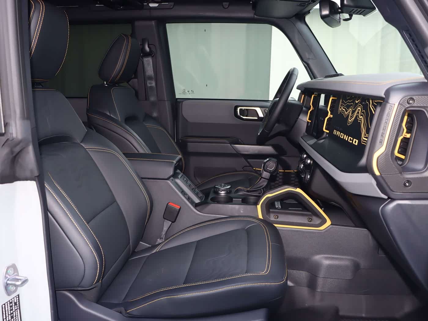Ford Bronco 2025 — Фото 15/20