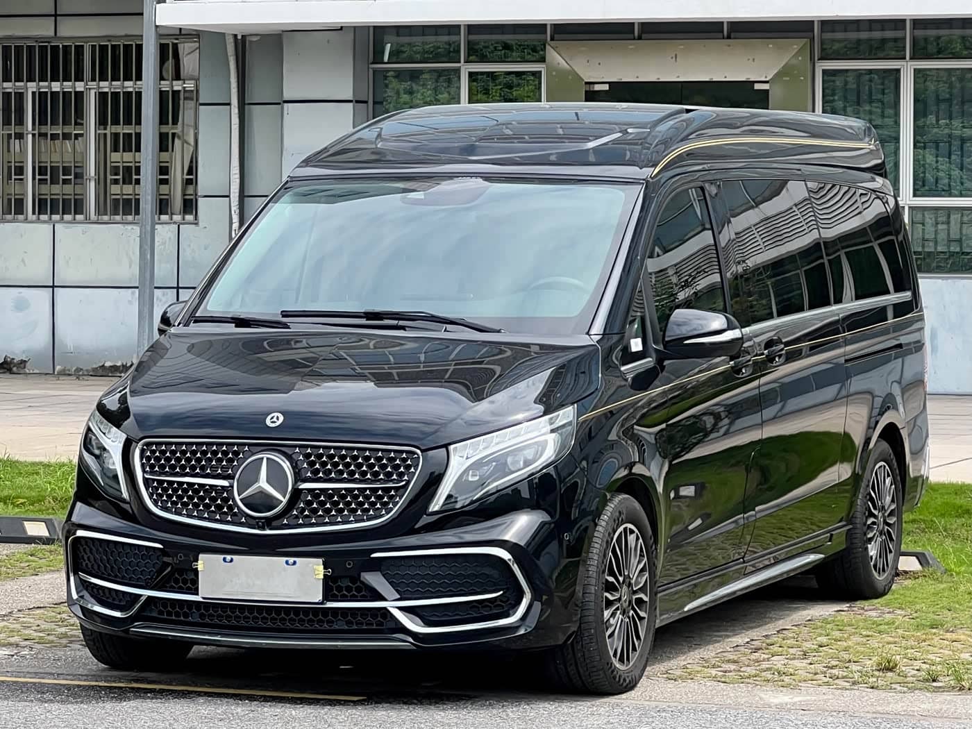 Mercedes-Benz V-Class, 2023