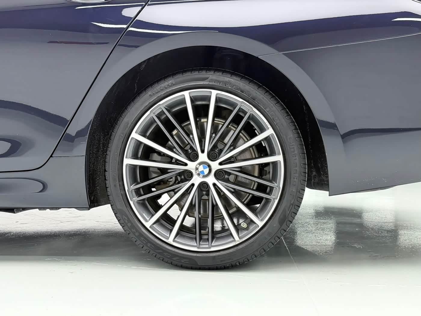 BMW 5 Series 2021 — Фото 19/19