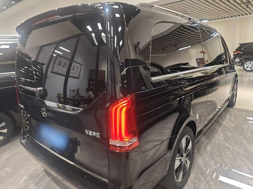Mercedes-Benz V-Class 2024 — Фото 5/20