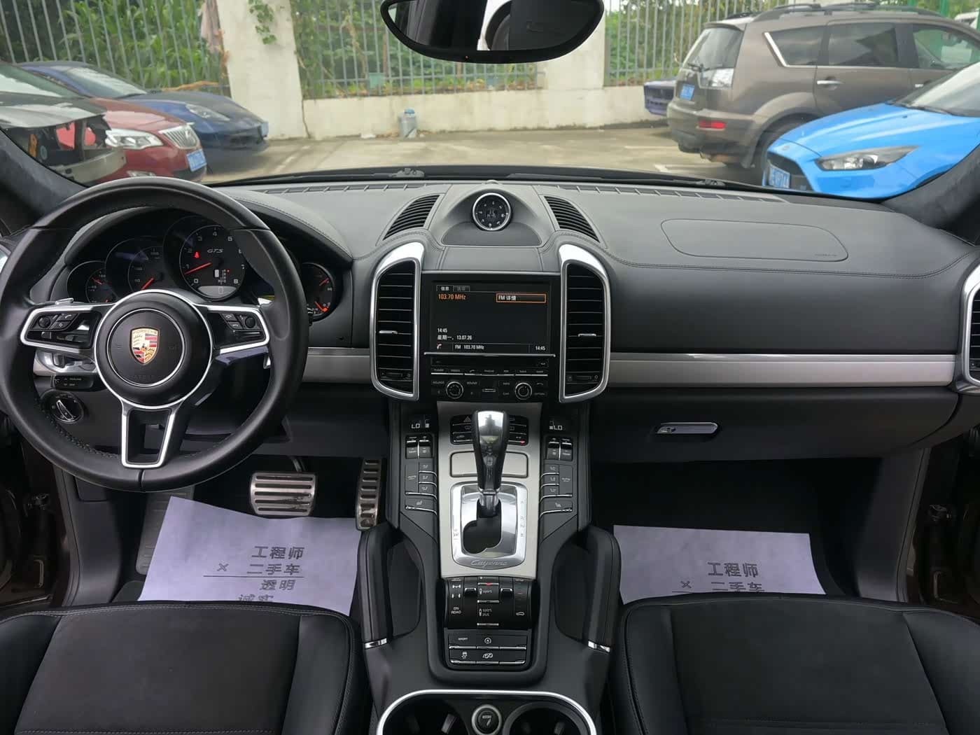 Porsche Cayenne 2016 — Фото 6/16