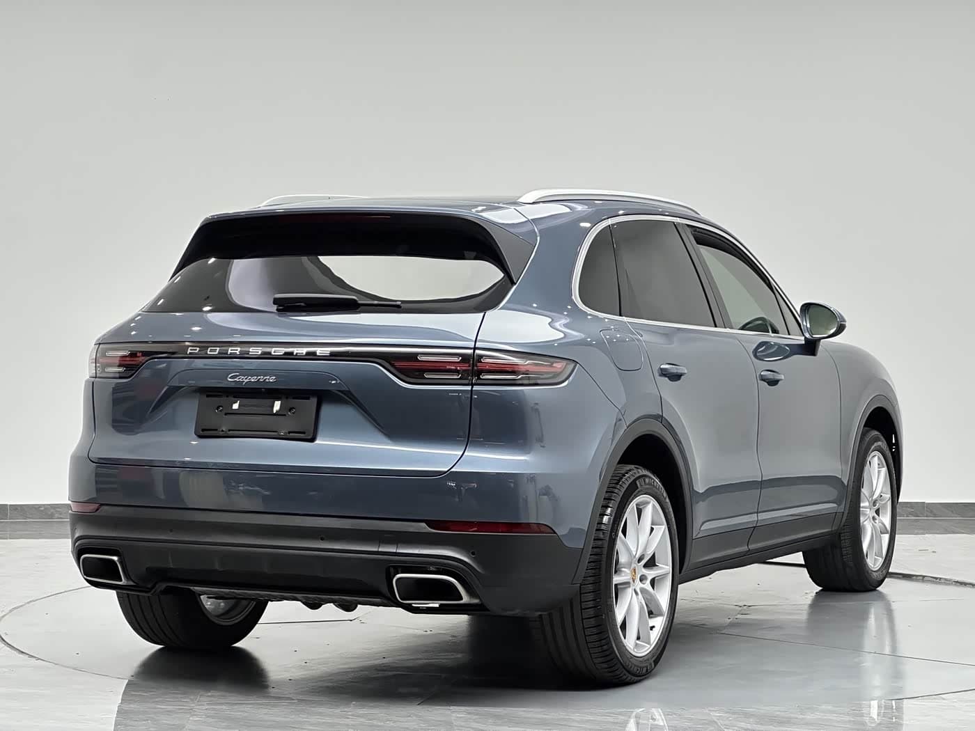 Porsche Cayenne 2020 — Фото 6/20