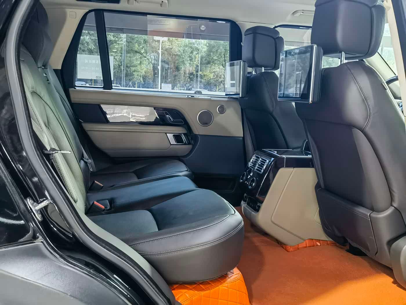 Land Rover Range Rover 2022 — Фото 12/20