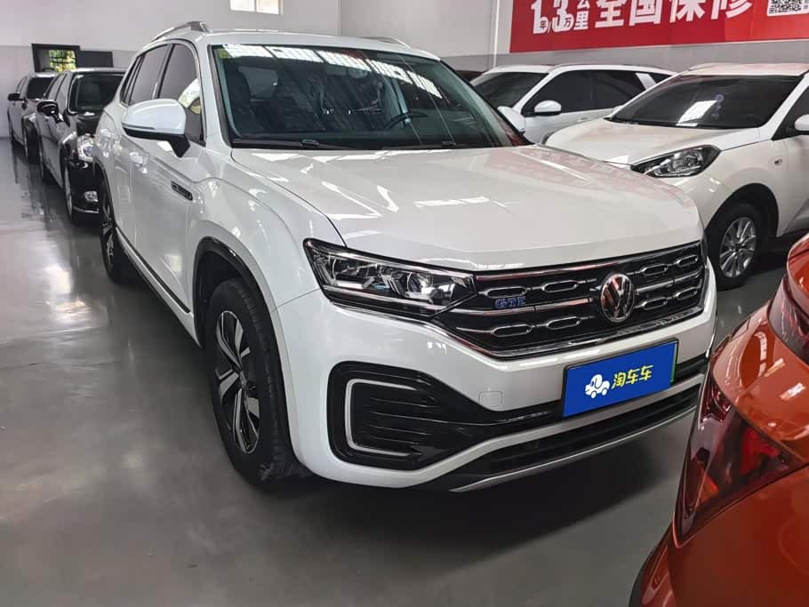 Volkswagen Tayron GTE Plug-in Hybrid 2021 — Фото 2/16
