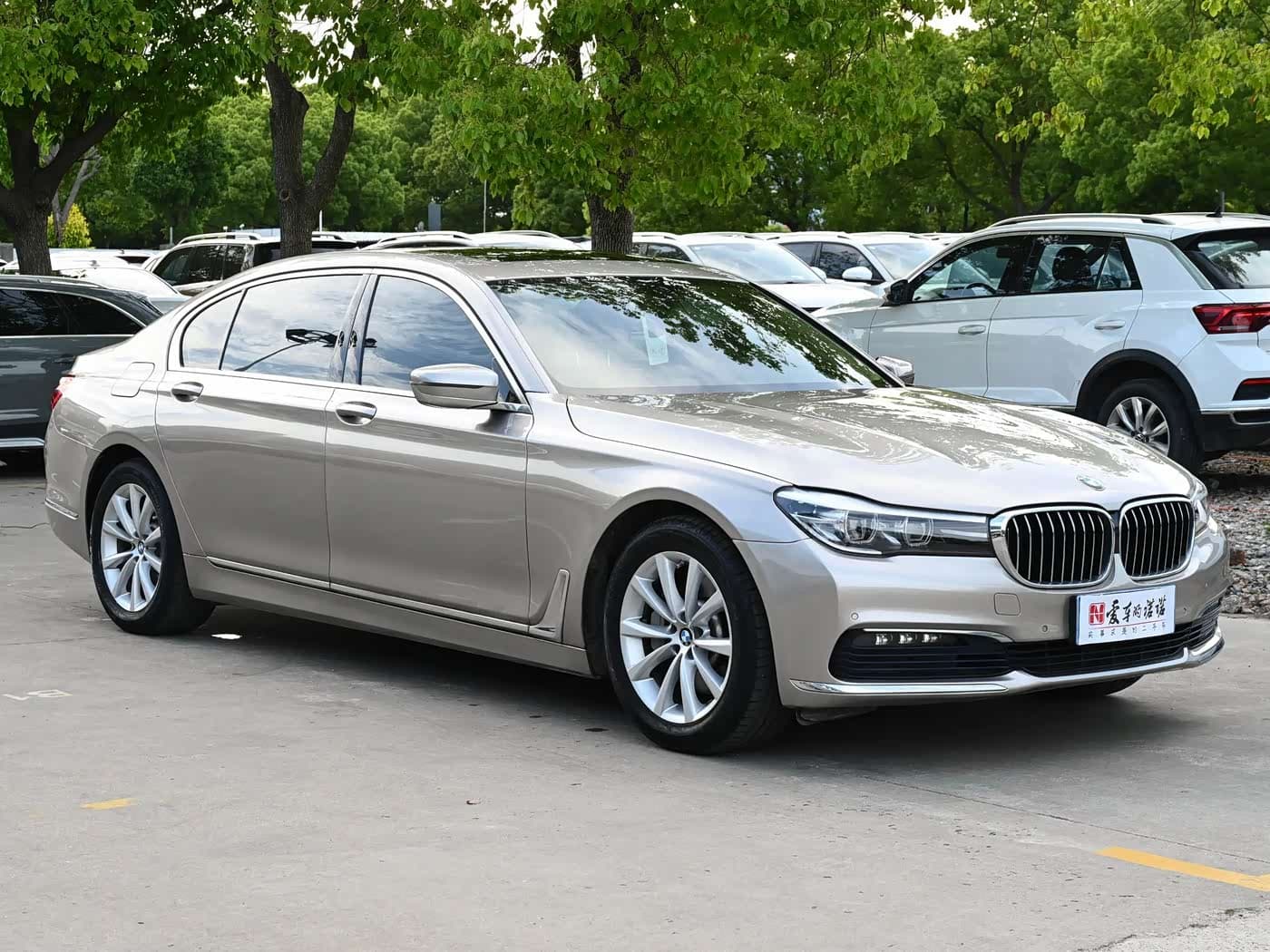 BMW 7 Series 2017 — Фото 6/20