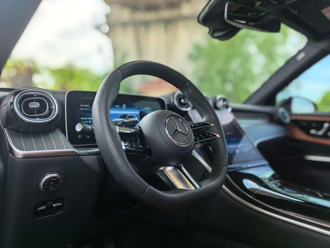 Mercedes-Benz GLC 2023 — Фото 7/20