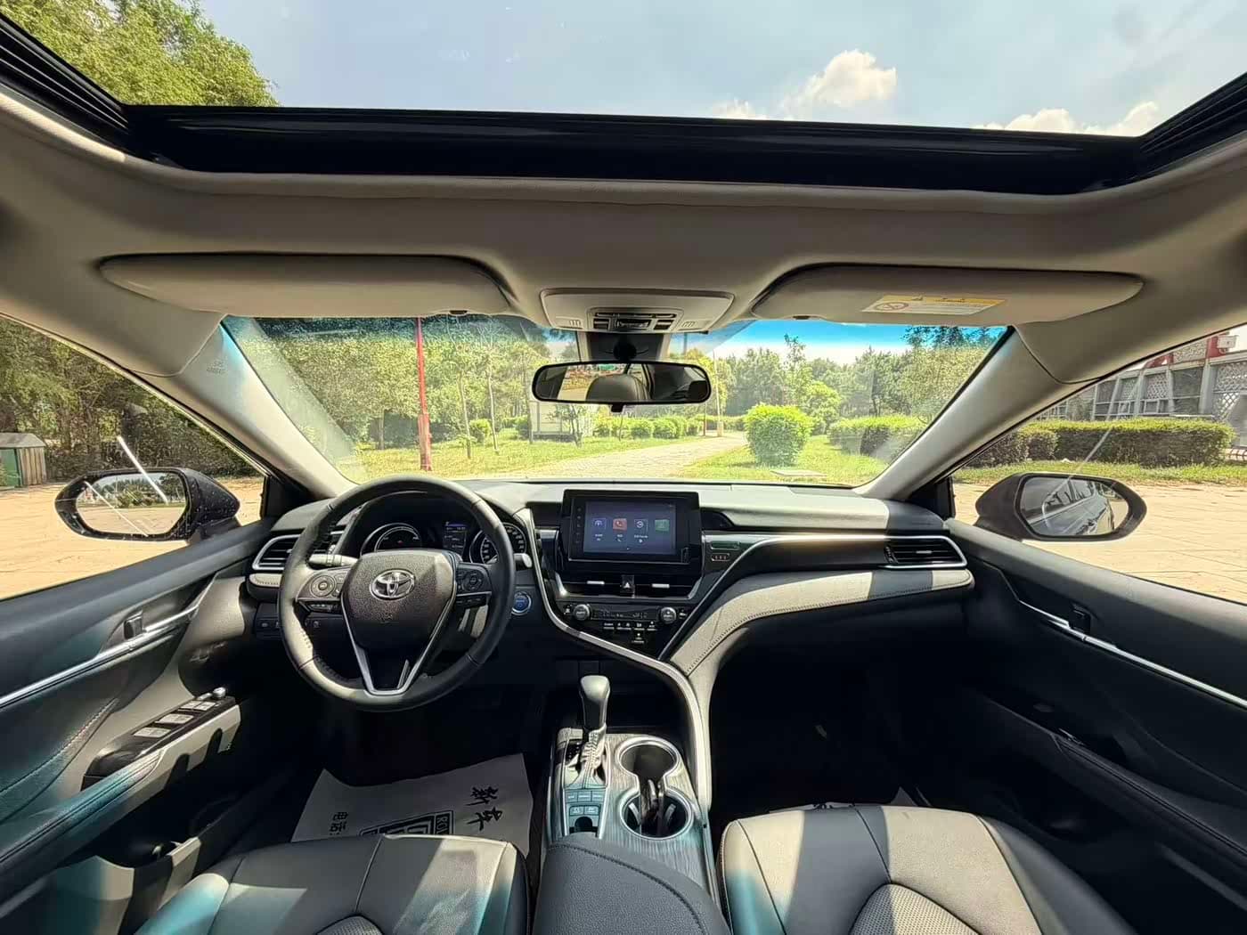Toyota Camry 2022 — Фото 5/9