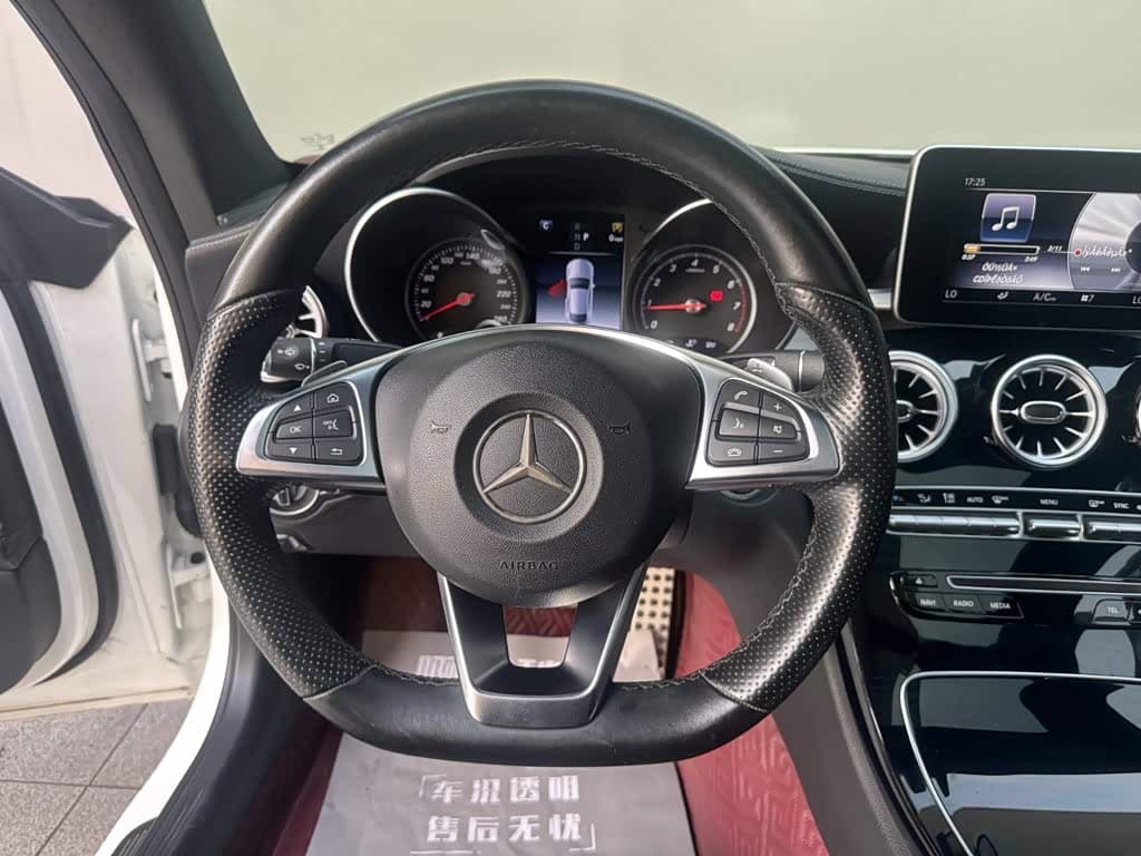 Mercedes-Benz C-Class 2018 — Фото 8/14