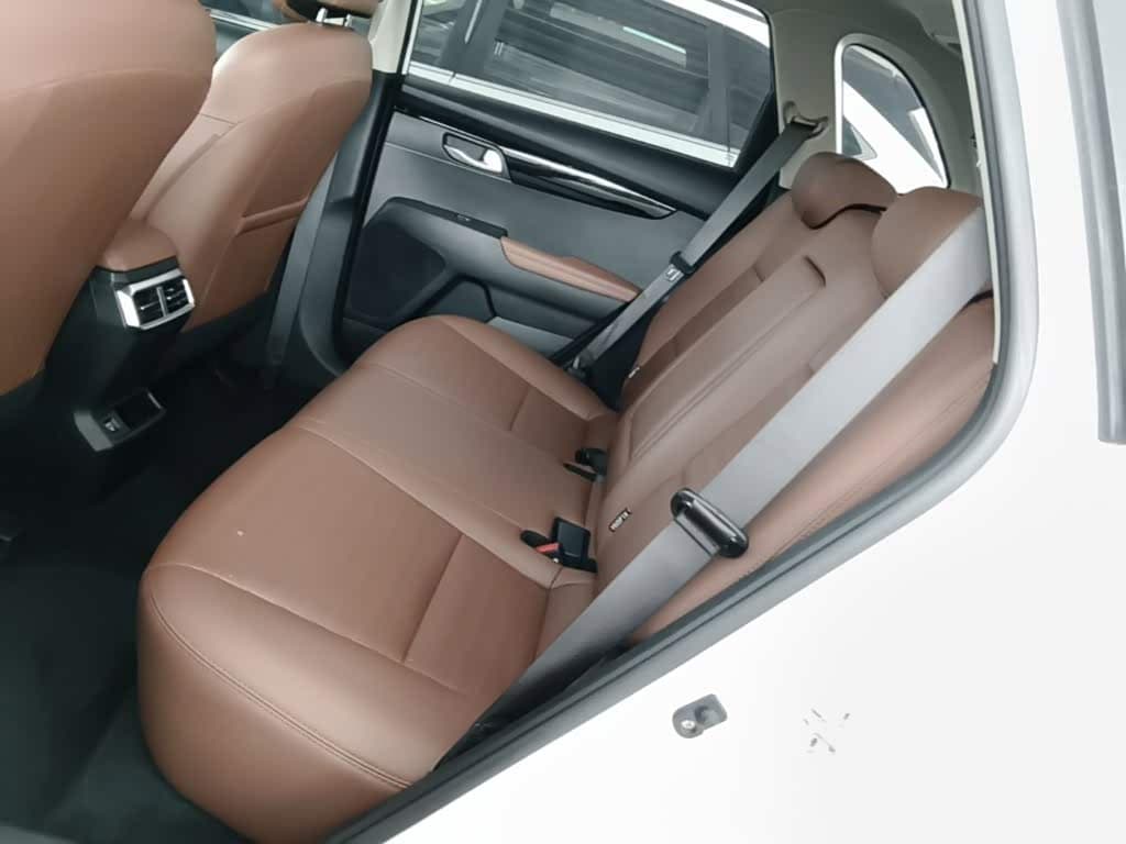 Kia Sportage 2023 — Фото 17/20