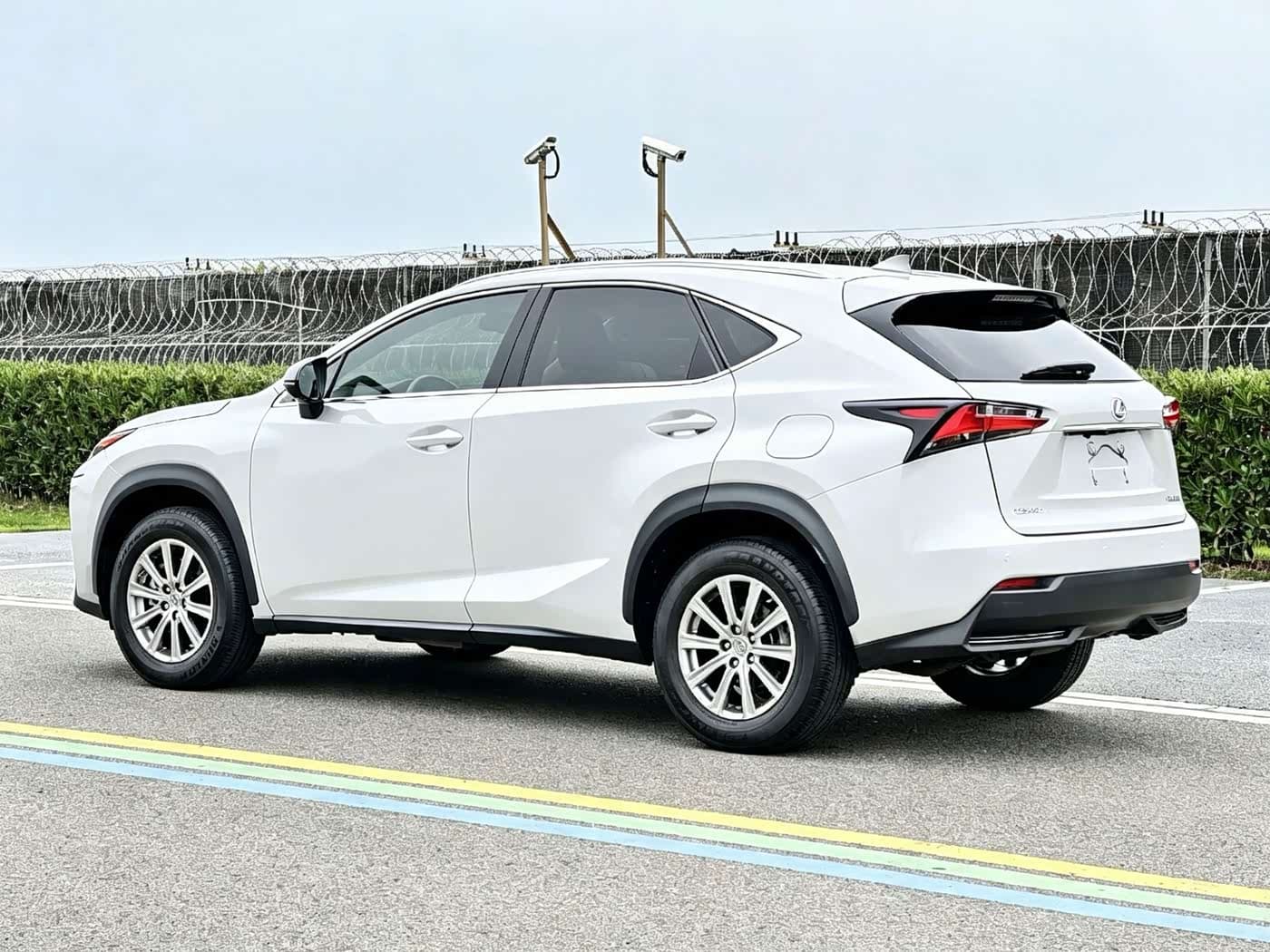 Lexus NX 2017 — Фото 4/18