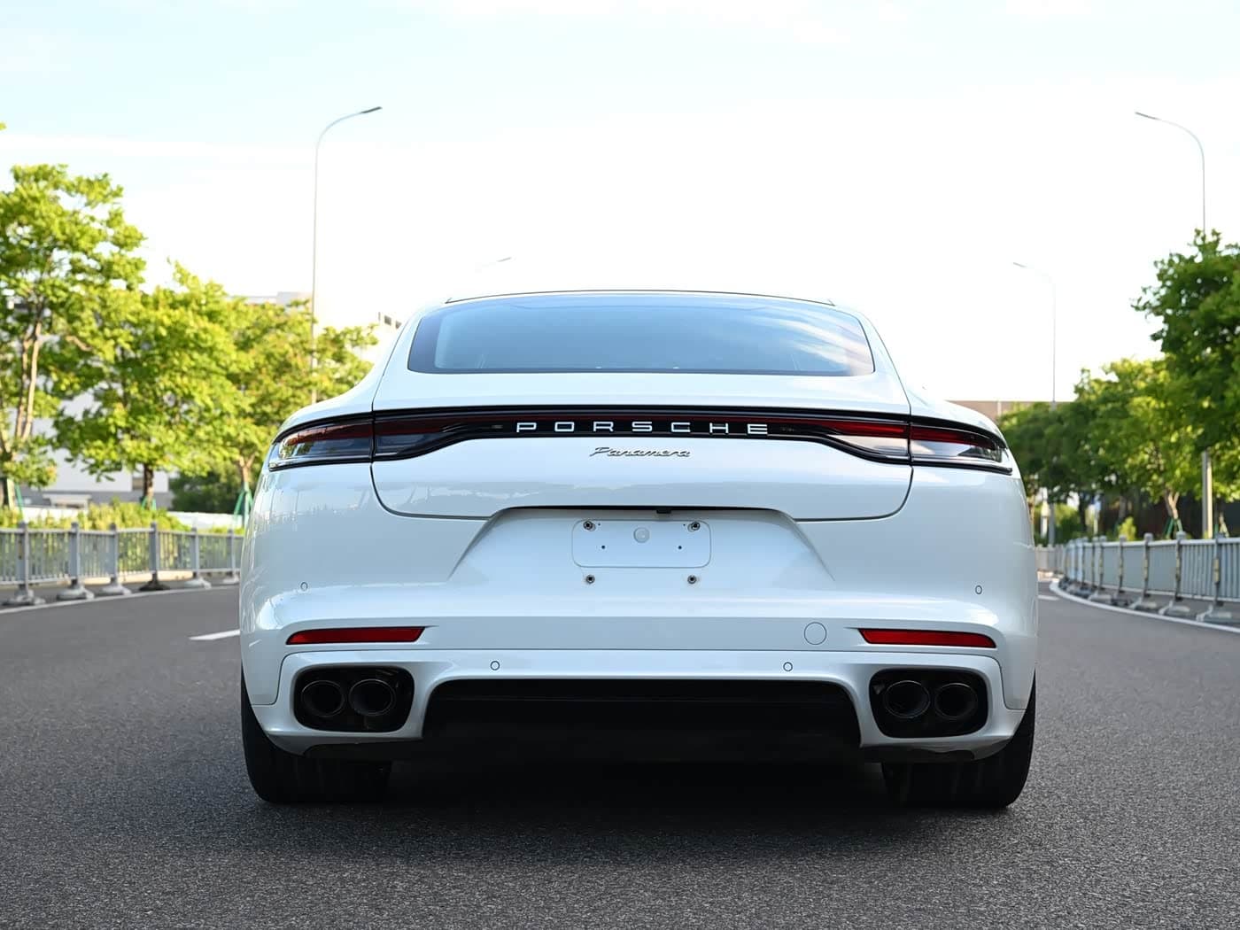 Porsche Panamera 2021 — Фото 15/15