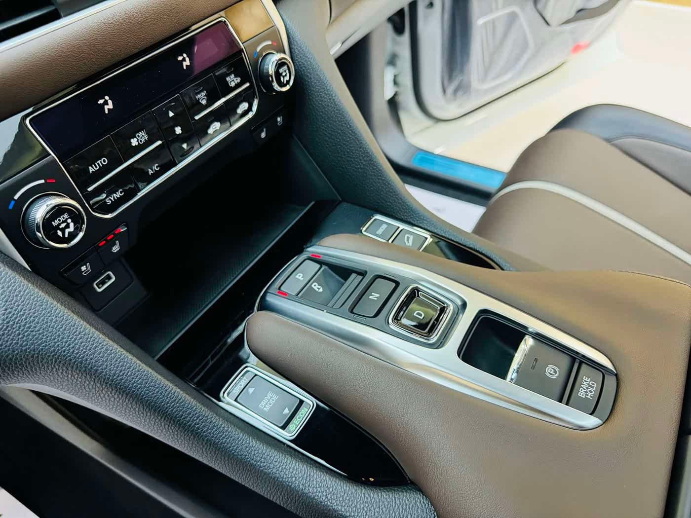 Honda UR-V 2025 — Фото 6/15
