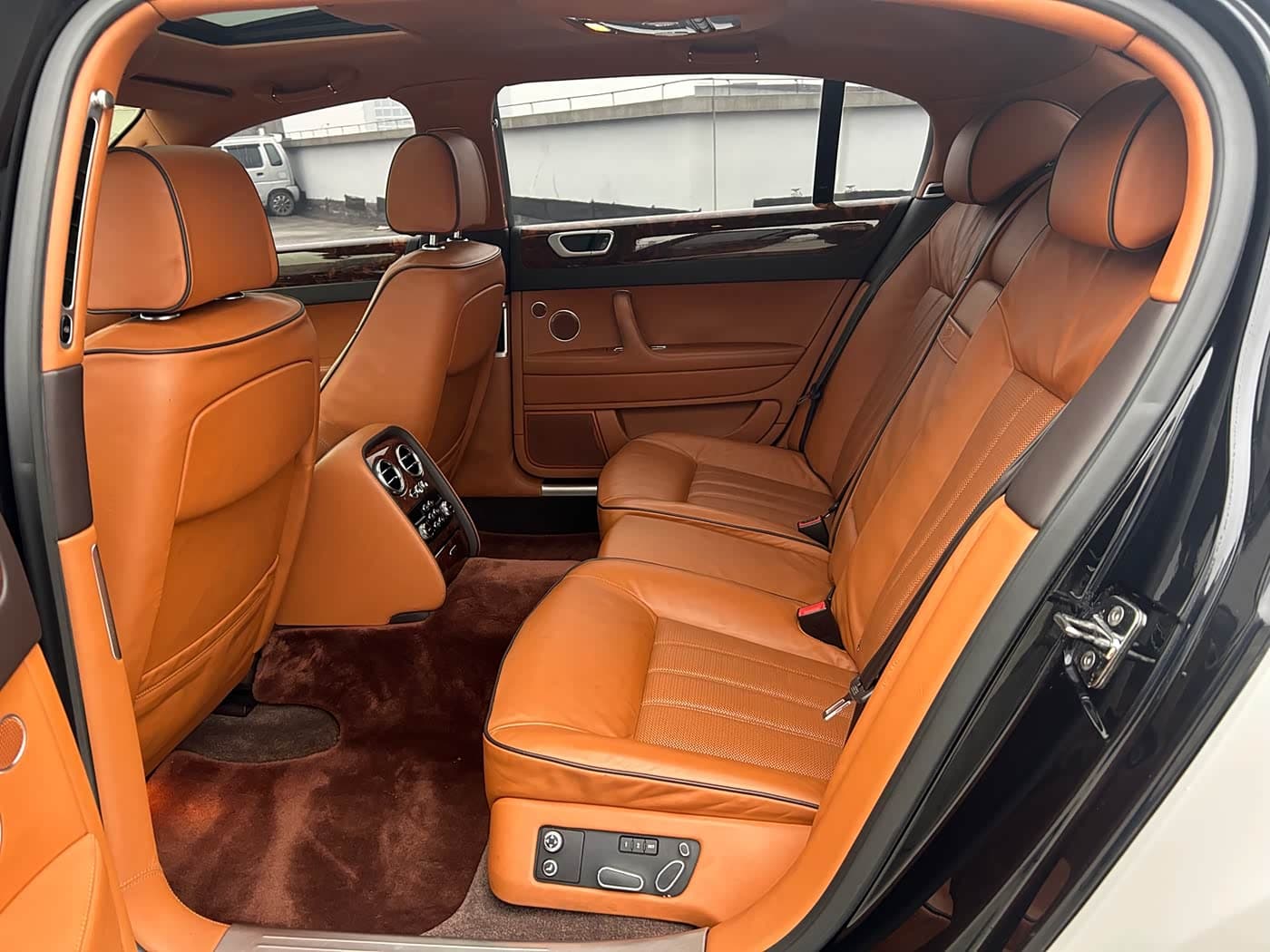 Bentley Flying Spur 2013 — Фото 10/15