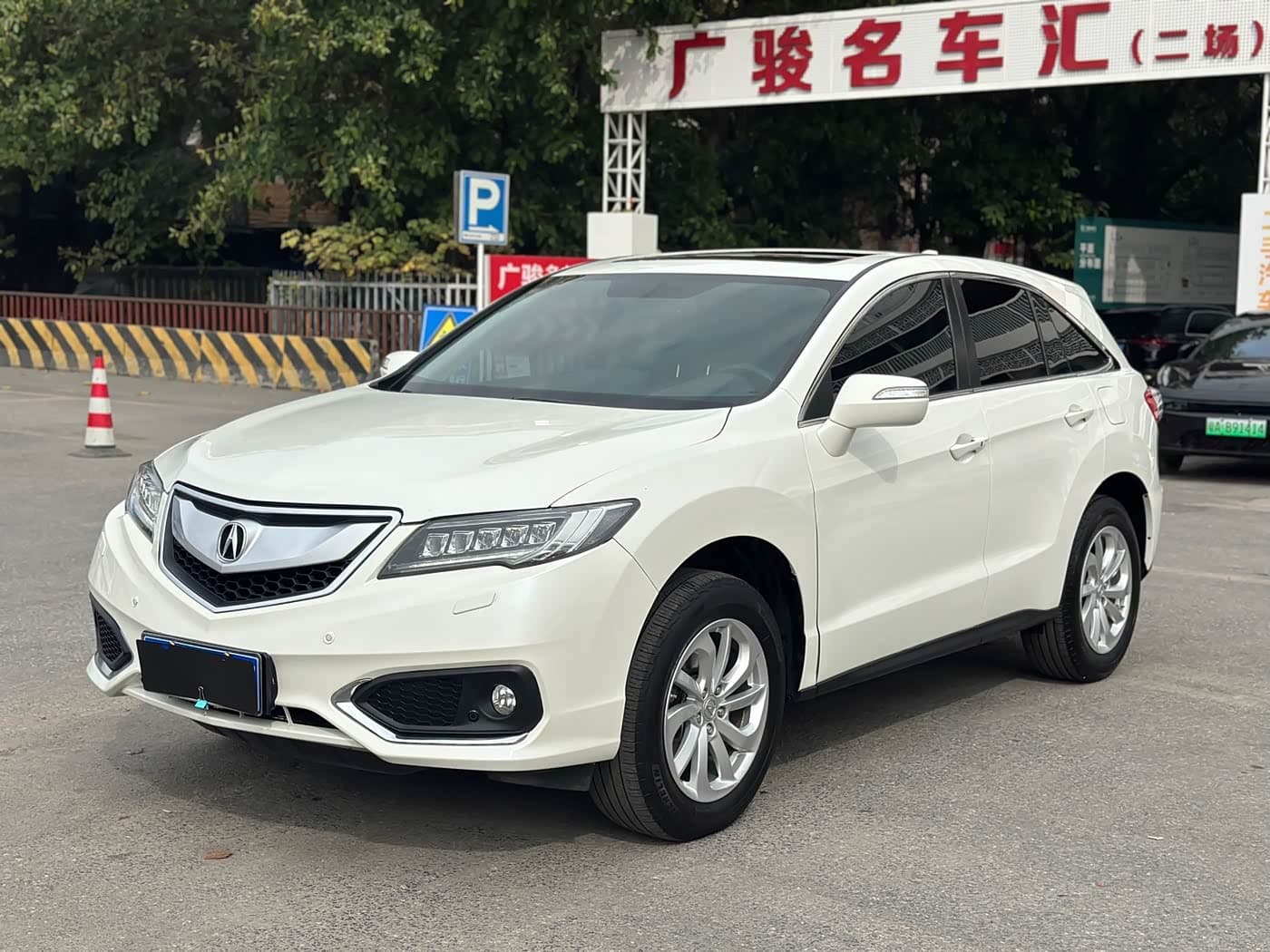Acura RDX 2018 — Фото 1/17