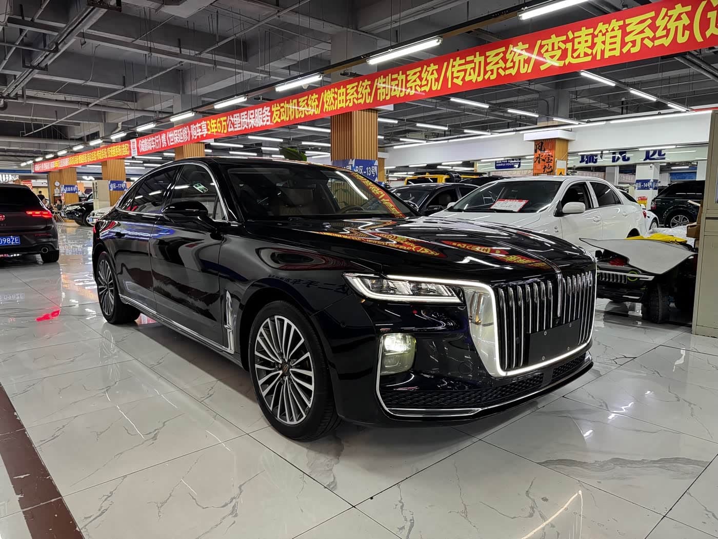 Hongqi H9 2022 — Фото 3/13
