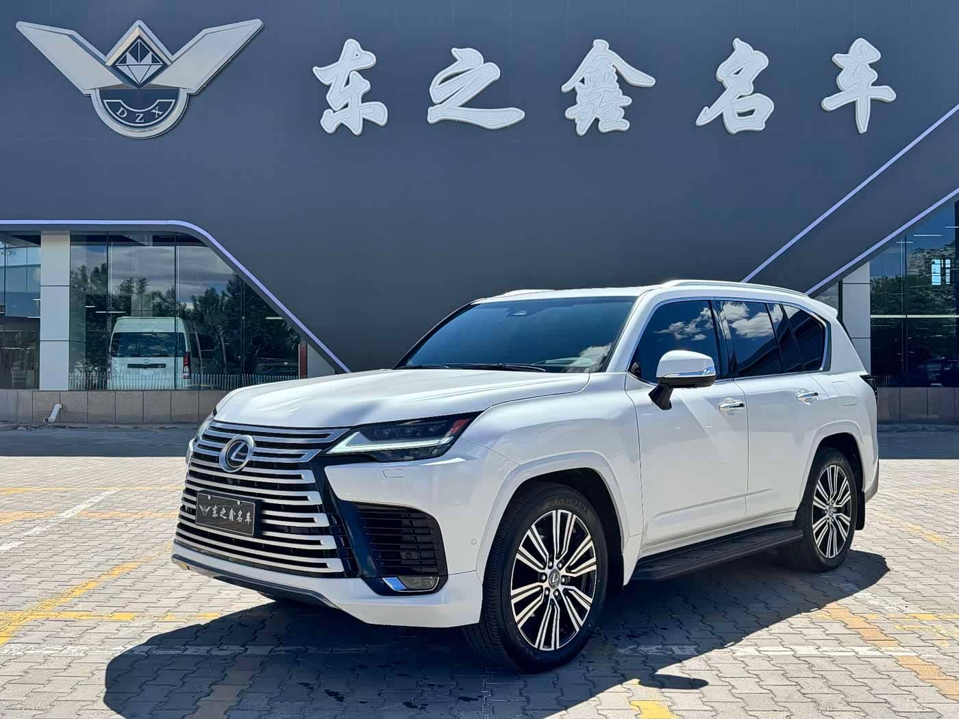 Lexus LX, 2026