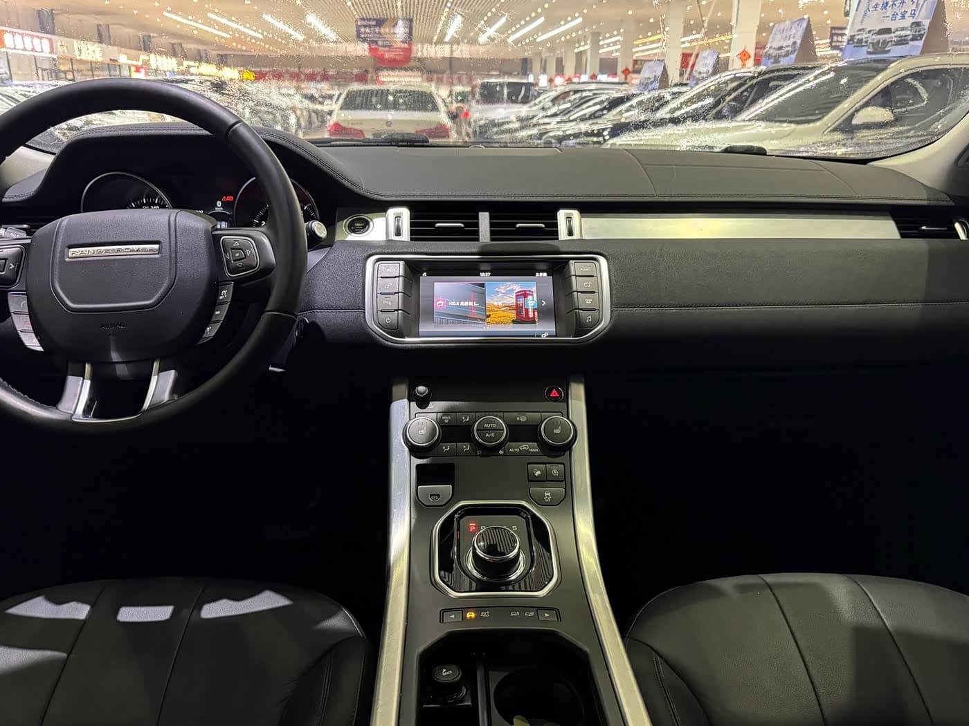 Land Rover Range Rover Evoque 2019 — Фото 5/10