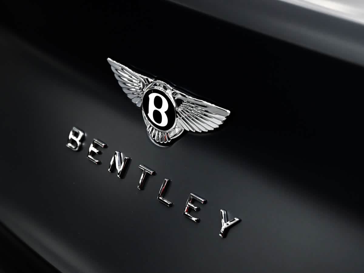 Bentley Bentayga 2021 — Фото 20/20