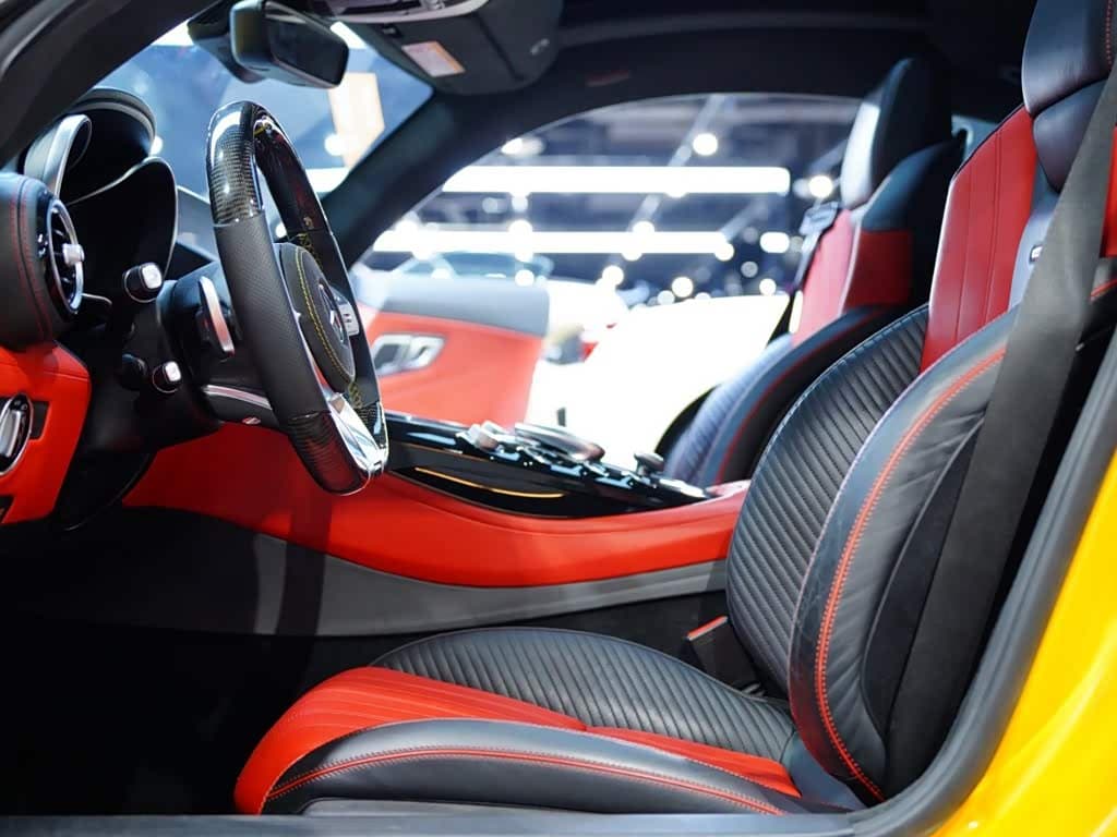 Mercedes-Benz AMG GT 2017 — Фото 11/20