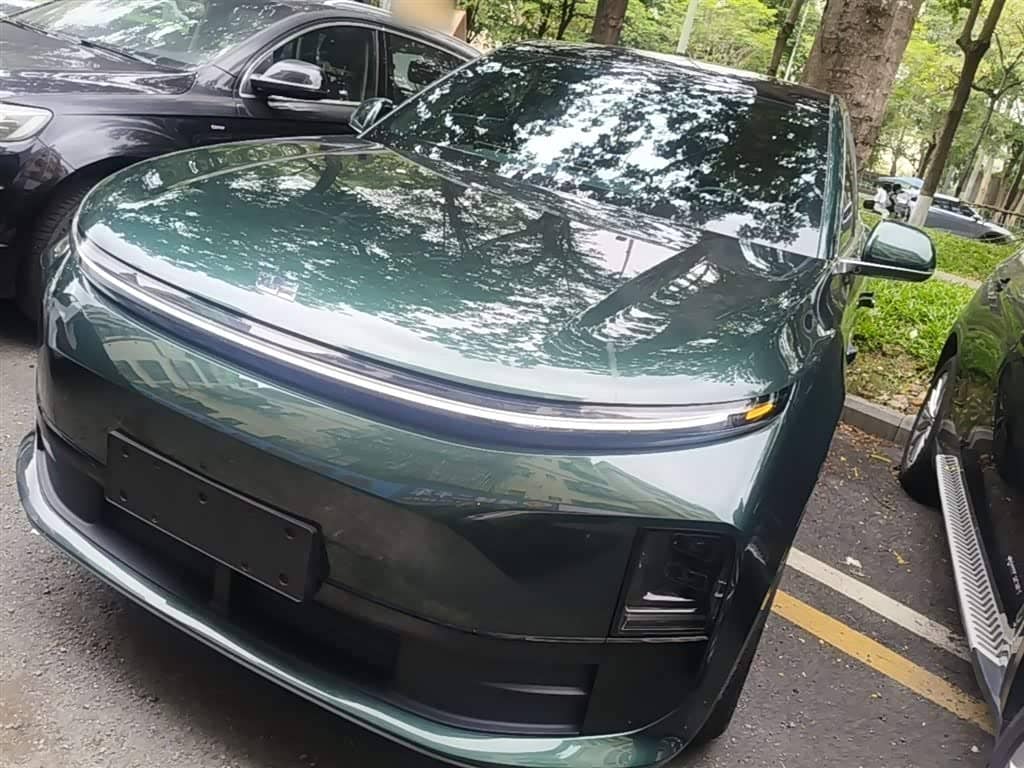 Li Auto L6, 2025