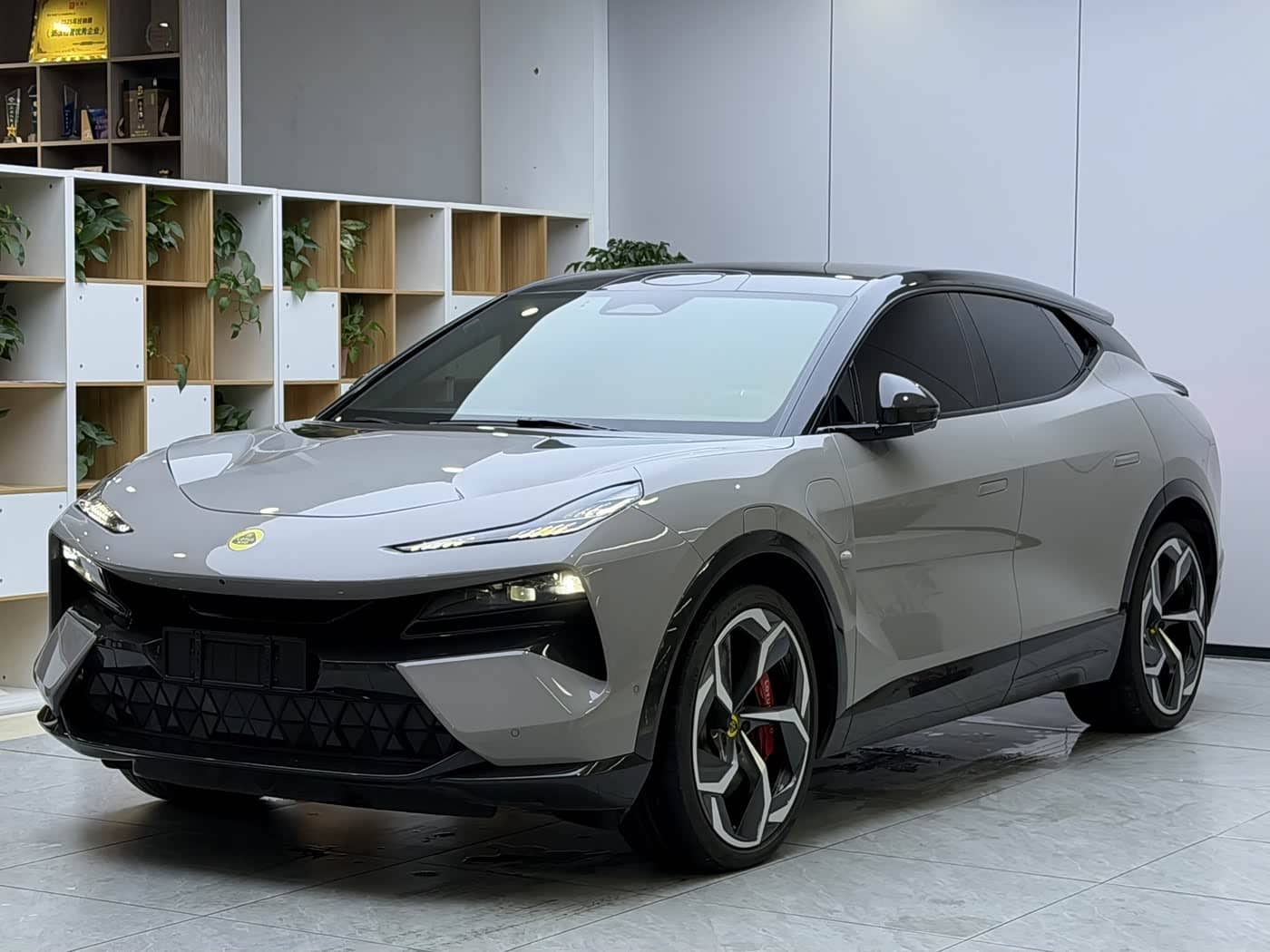 Lotus Cars ELETRE, 2023