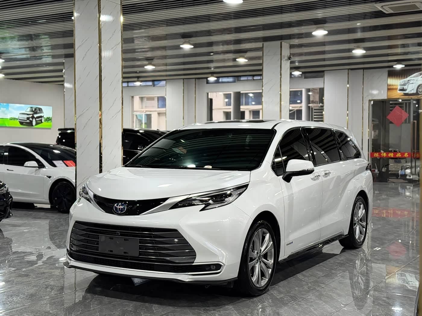 Toyota Sienna, 2024