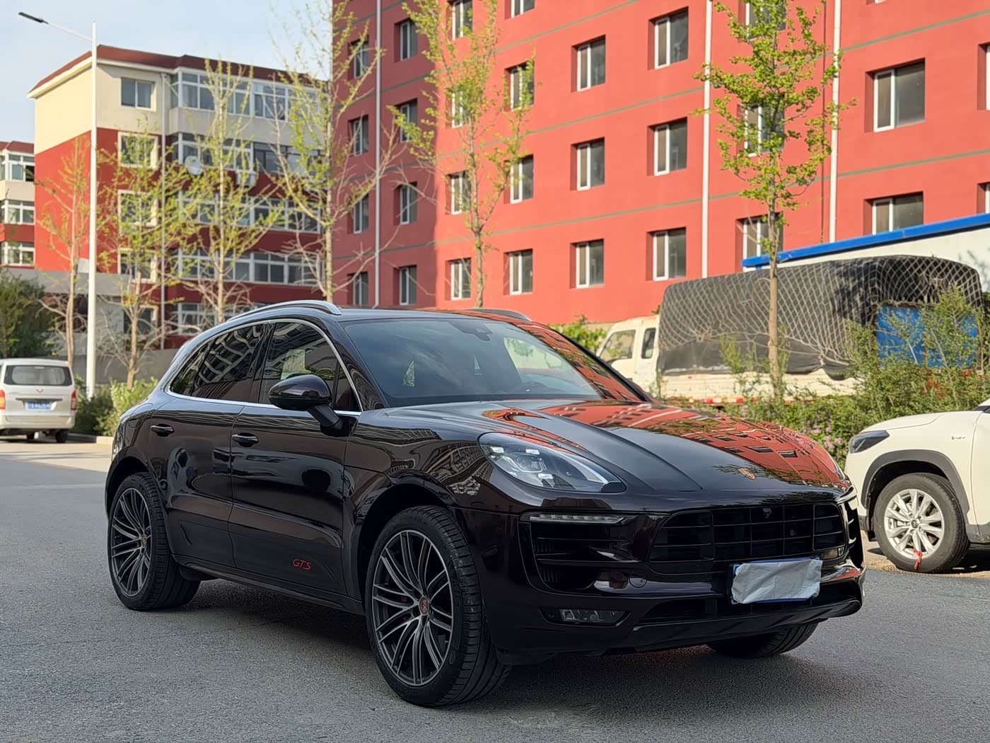 Porsche Macan 2017 — Фото 3/9