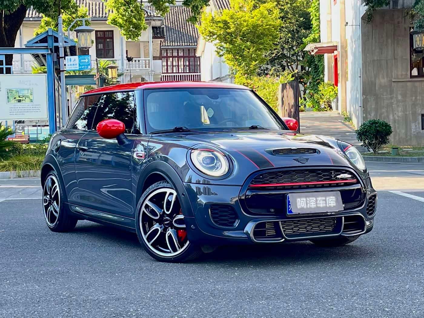 MINI JCW 2021 — Фото 3/12