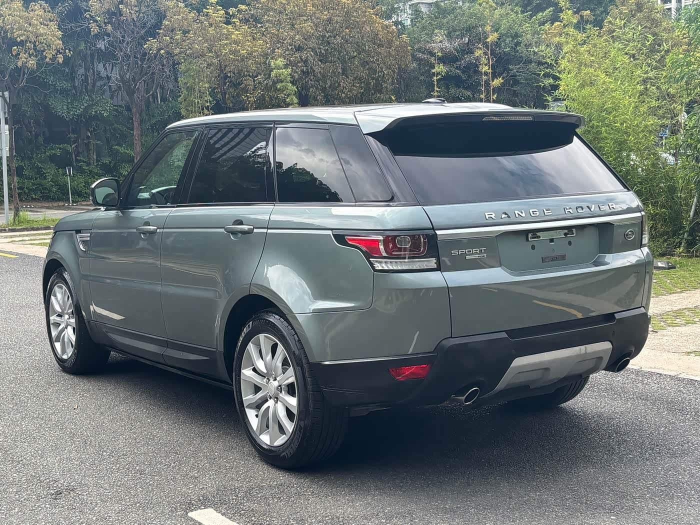 Land Rover Range Rover Sport 2015 — Фото 11/12
