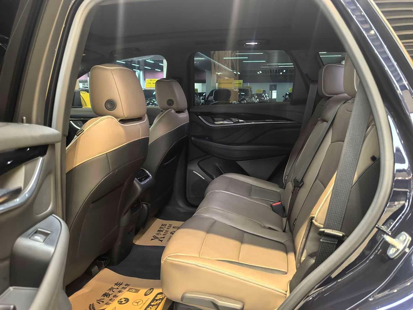 Buick Enclave 2020 — Фото 9/10