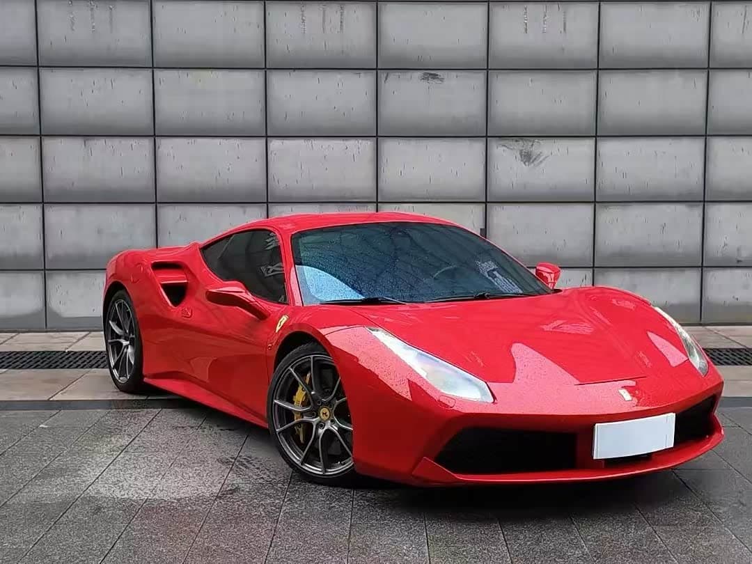 Ferrari 488 2017 — Фото 2/8