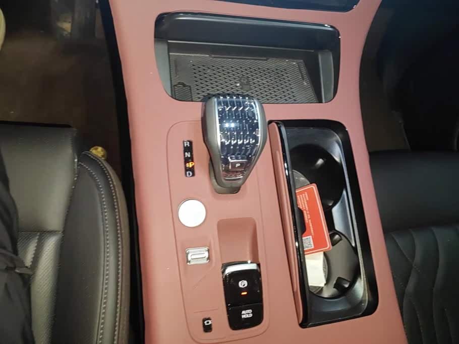 GAC Trumpchi Trumpchi M8 2025 — Фото 16/16