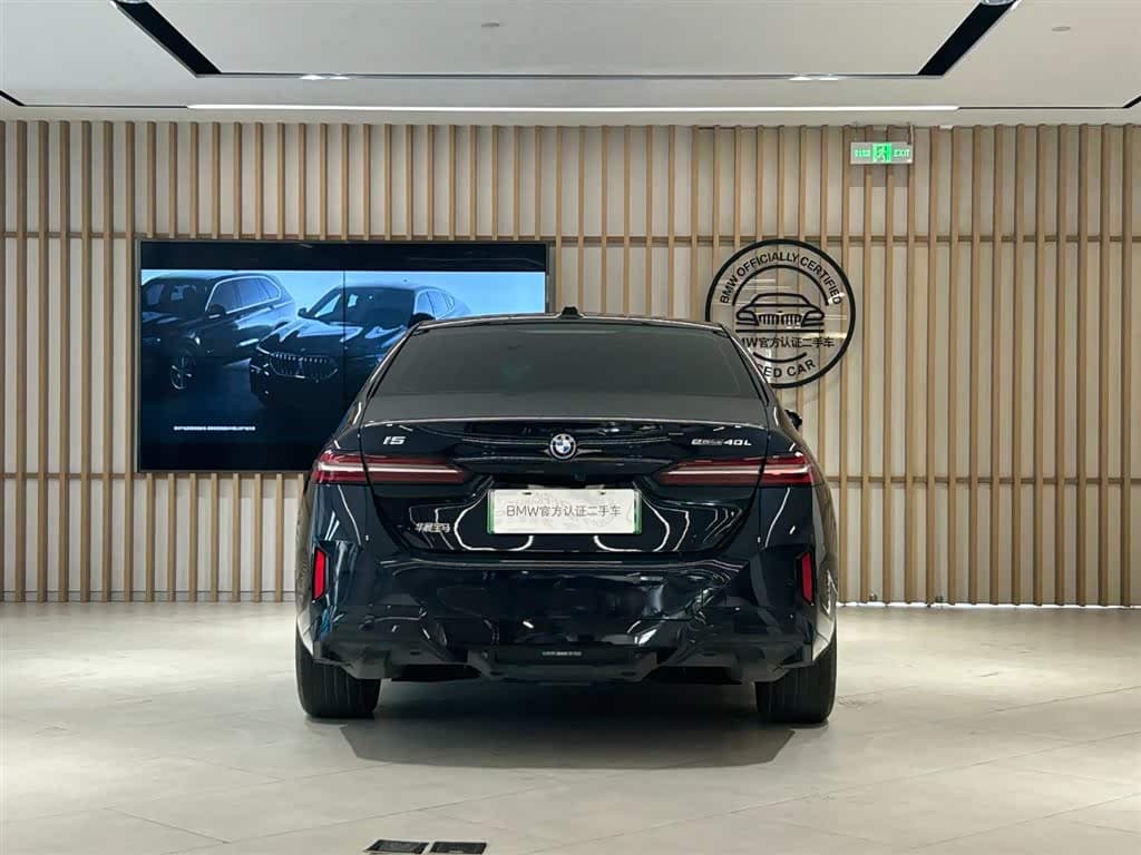 BMW i5 2025 — Фото 6/12
