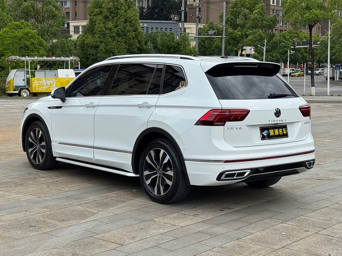 Volkswagen Tiguan L 2024 — Фото 9/9