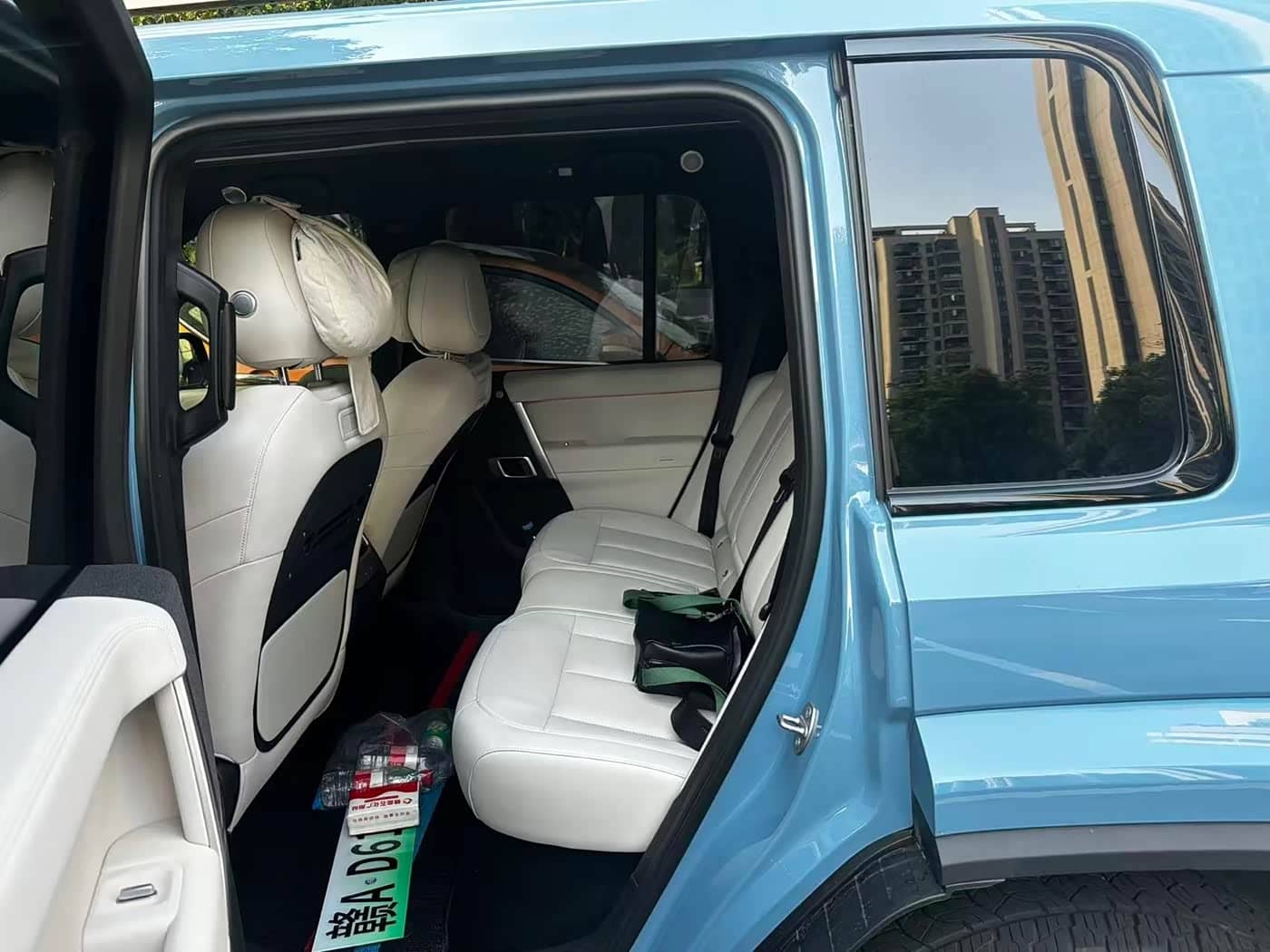 iCAR V27, 2026