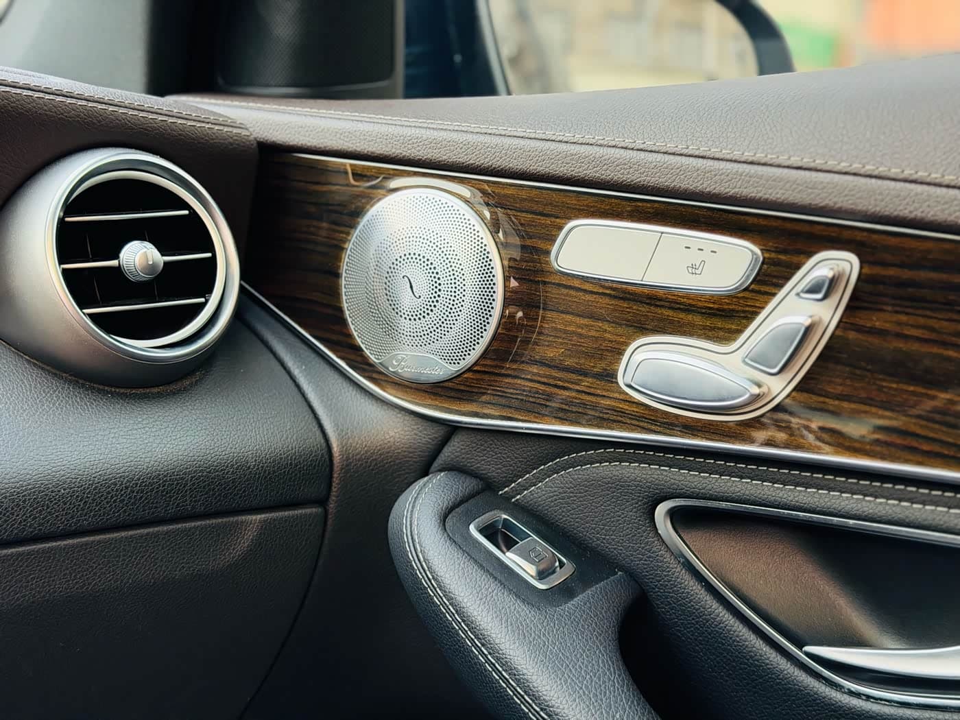 Mercedes-Benz GLC 2017 — Фото 16/20