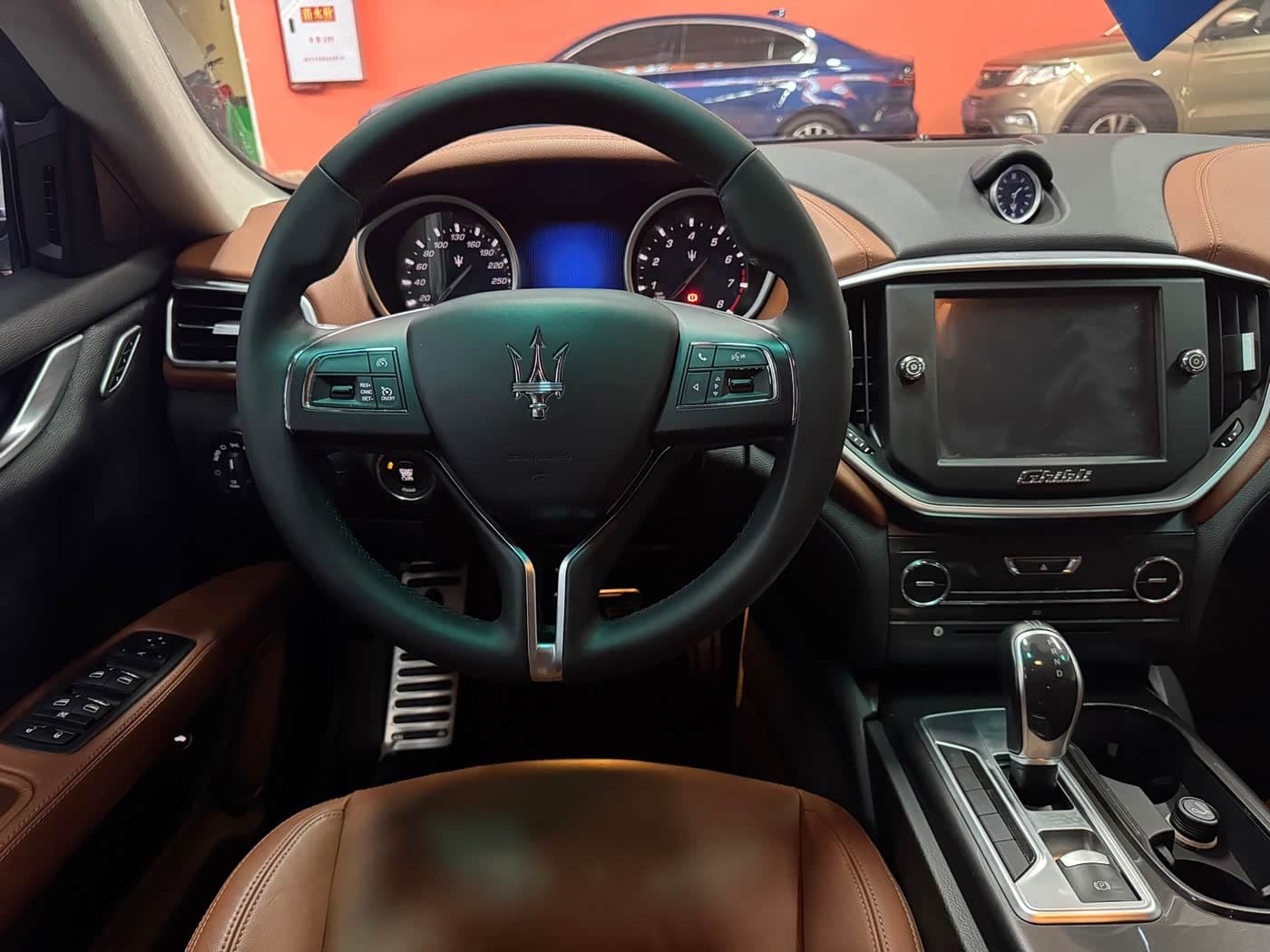 Maserati Ghibli 2015 — Фото 11/20