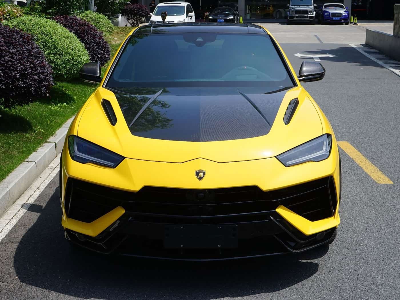 Lamborghini Urus 2023 — Фото 5/9