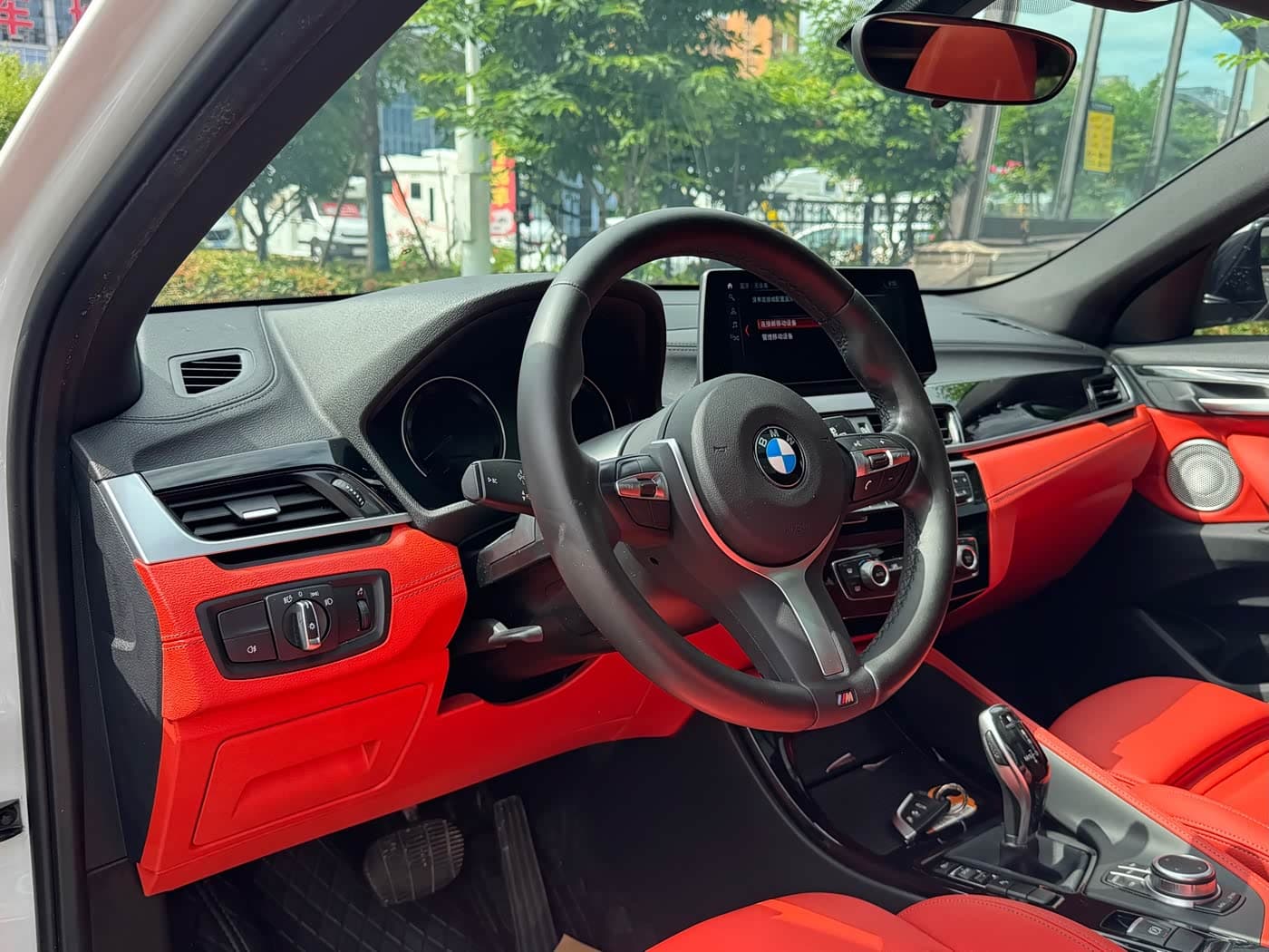 BMW X2 2021 — Фото 7/20