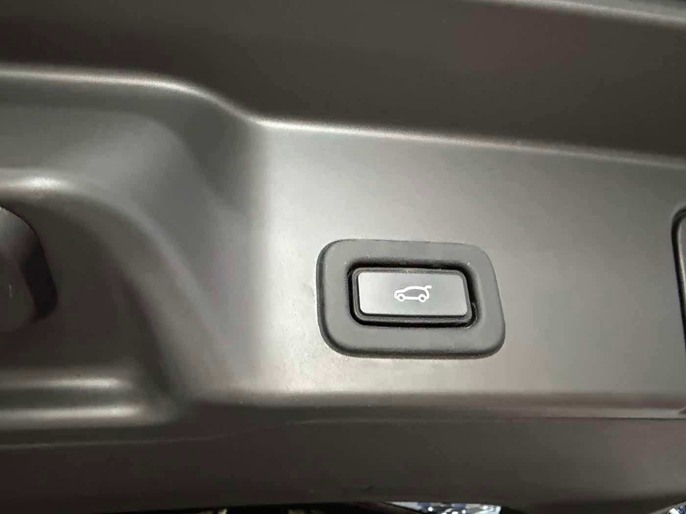 Land Rover Range Rover Evoque 2021 — Фото 18/20